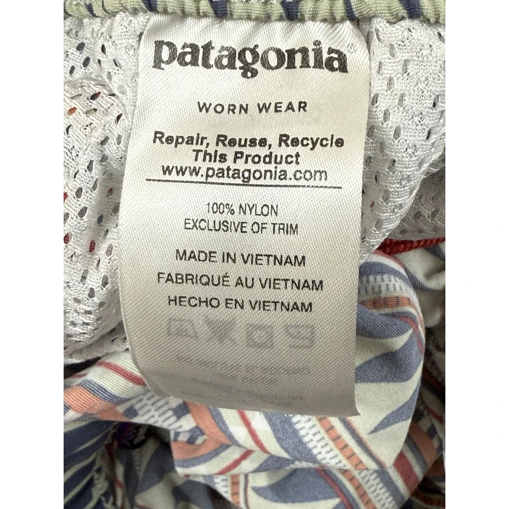 Patagonia Barely Baggies Shorts Multi Color Geometric Tribal Boho Women's L - Picture 8 of 8